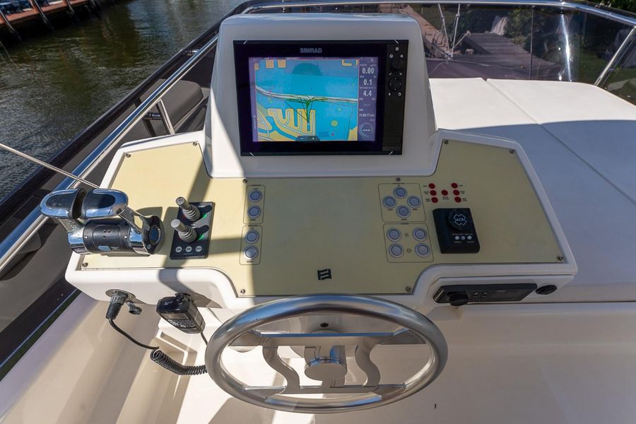 2018 Ferretti Yachts 550