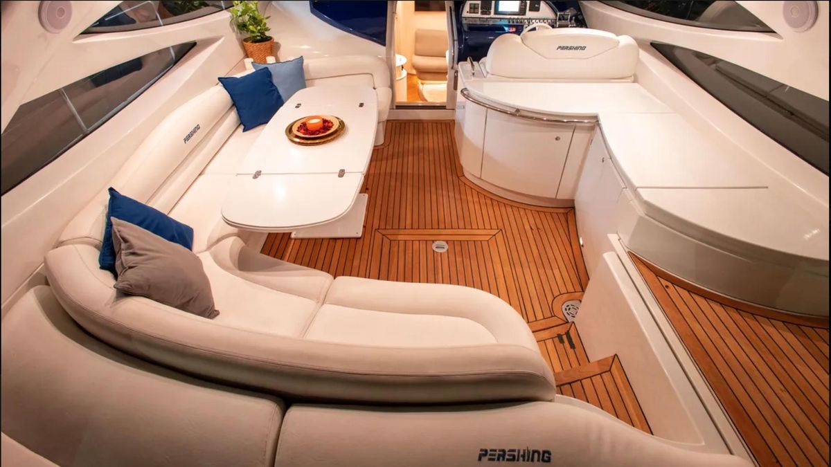 2002 Pershing 54 