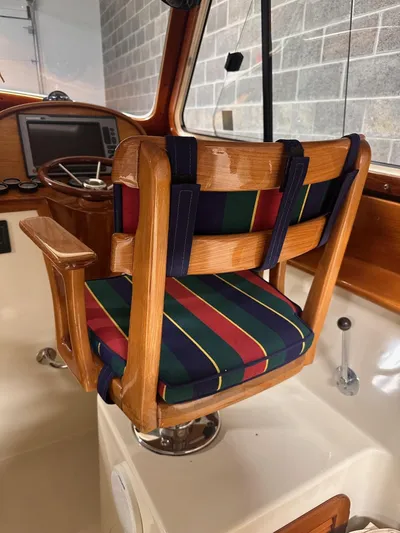 Eaglet Yacht Photos Pics 