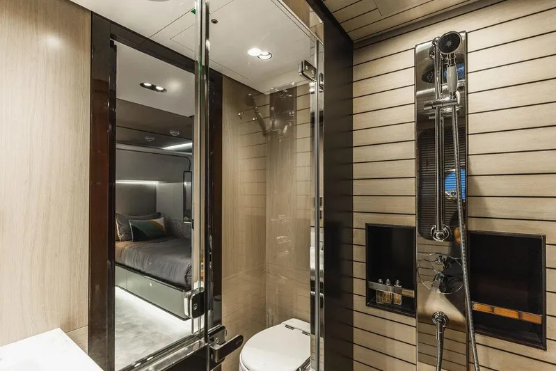 Majestic Moments Yacht Photos Pics Luxurious bathroom interior on 2019 Azimut Grande 27 METRI yacht.