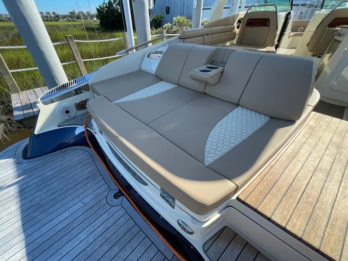 Heritage Edition Yacht Photos Pics 