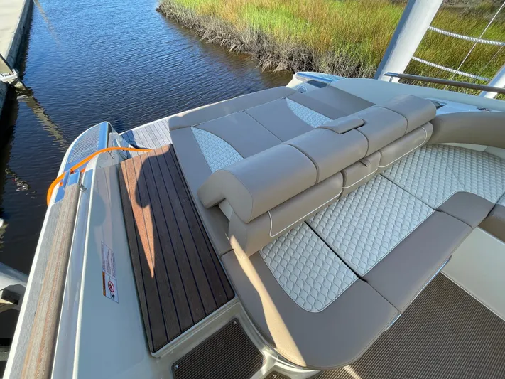 Heritage Edition Yacht Photos Pics 