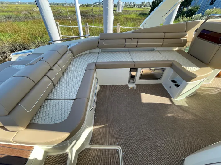 Heritage Edition Yacht Photos Pics 