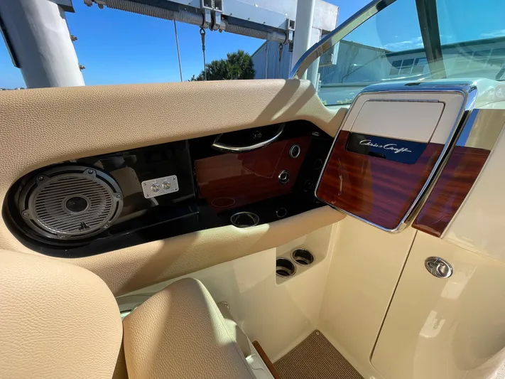 Heritage Edition Yacht Photos Pics 