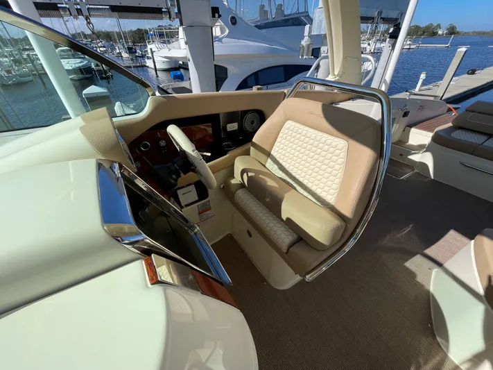 Heritage Edition Yacht Photos Pics 