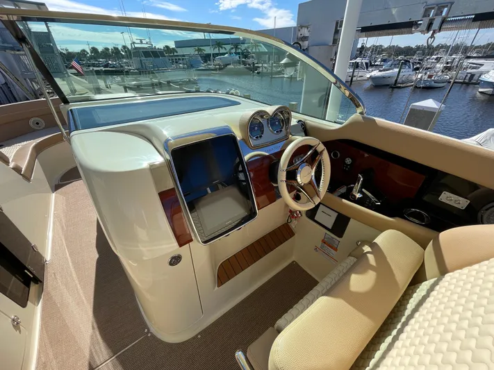 Heritage Edition Yacht Photos Pics 