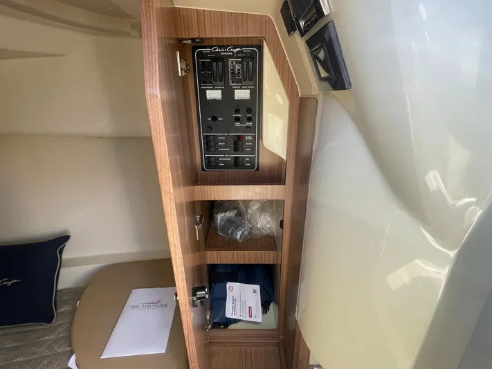 Heritage Edition Yacht Photos Pics 