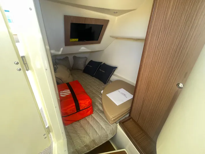 Heritage Edition Yacht Photos Pics 