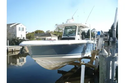 Boston Whaler 330 Outrage