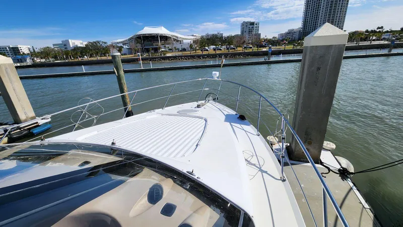 Escapade Yacht Photos Pics 