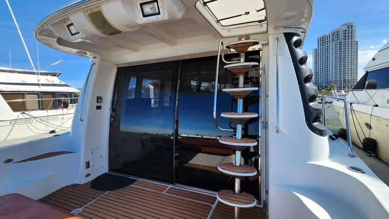 Escapade Yacht Photos Pics 