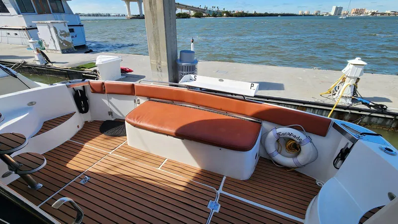 Escapade Yacht Photos Pics 