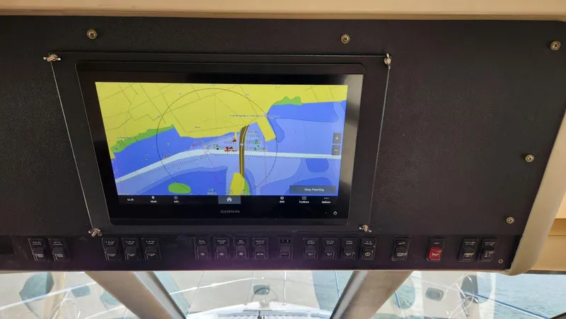 Escapade Yacht Photos Pics 