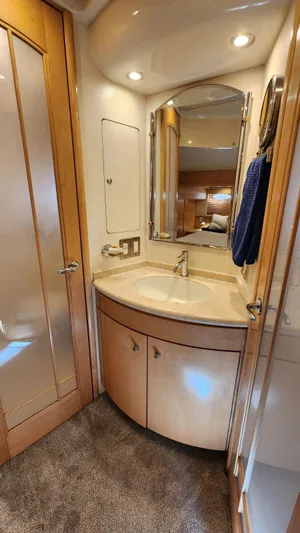 Escapade Yacht Photos Pics 