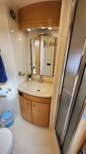 Escapade Yacht Photos Pics 