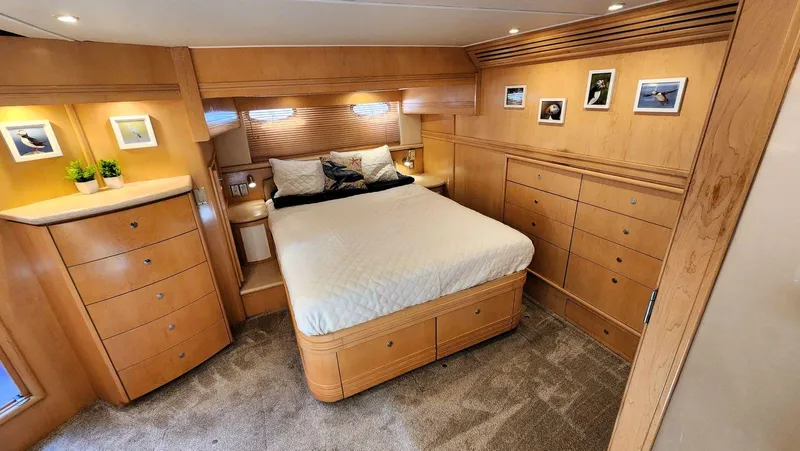 Escapade Yacht Photos Pics 