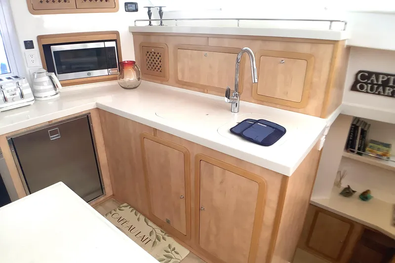 Alesha D Yacht Photos Pics 