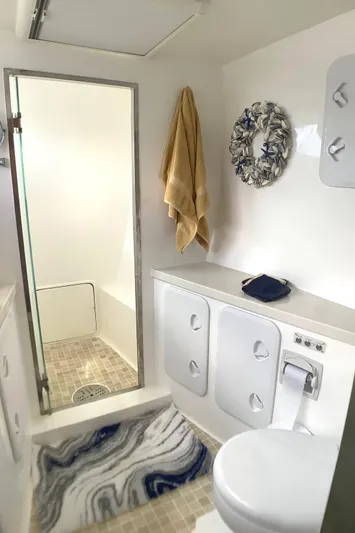 Alesha D Yacht Photos Pics 