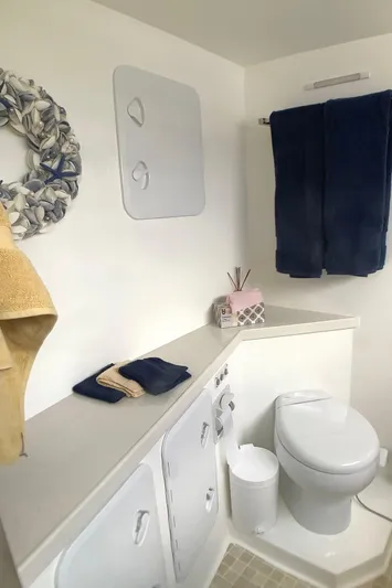 Alesha D Yacht Photos Pics 