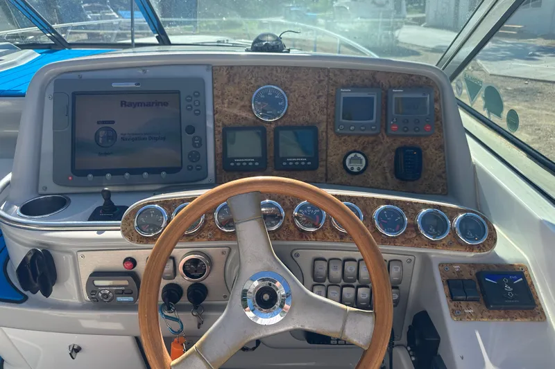  Yacht Photos Pics Dashboard of a 2007 Formula 400 Super Sport boat with navigation and control instruments.