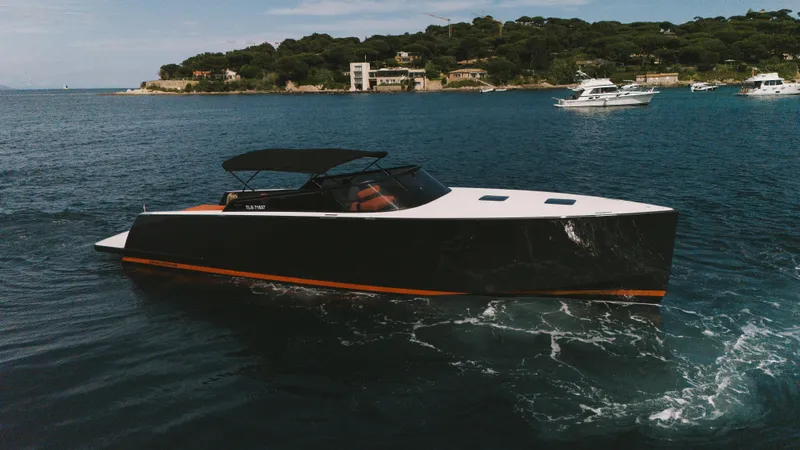 Must Yacht Photos Pics 