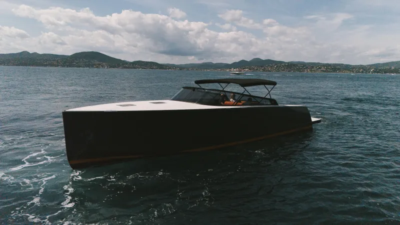 Must Yacht Photos Pics 