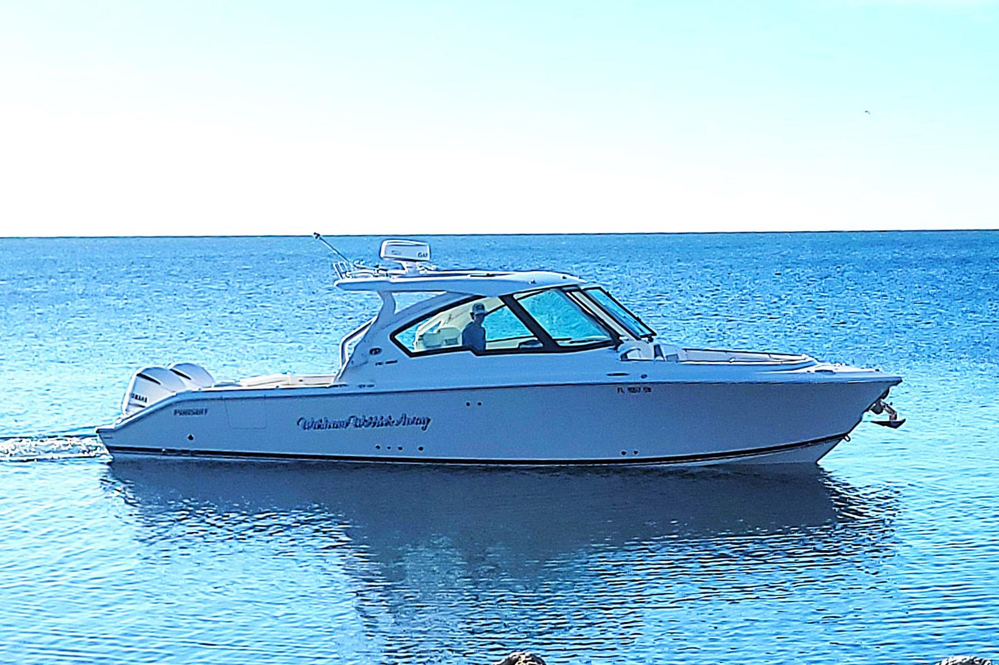 2021 Pursuit DC 326 Dual Console