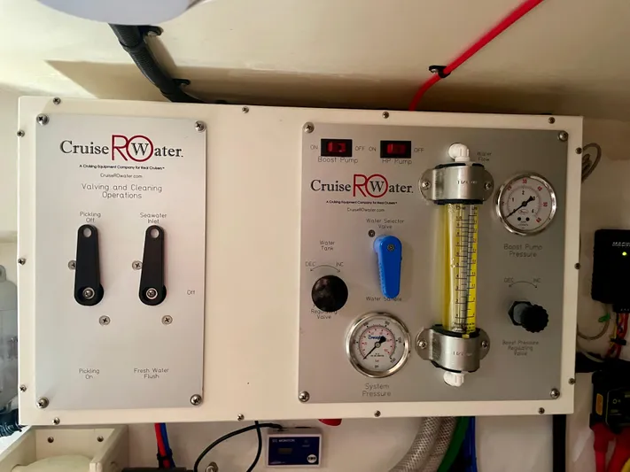 J-9 Yacht Photos Pics 