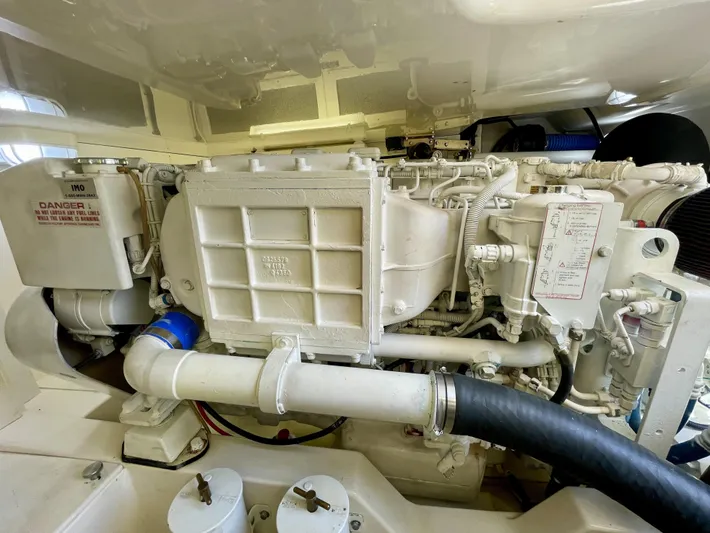 J-9 Yacht Photos Pics 