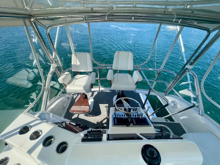 J-9 Yacht Photos Pics 