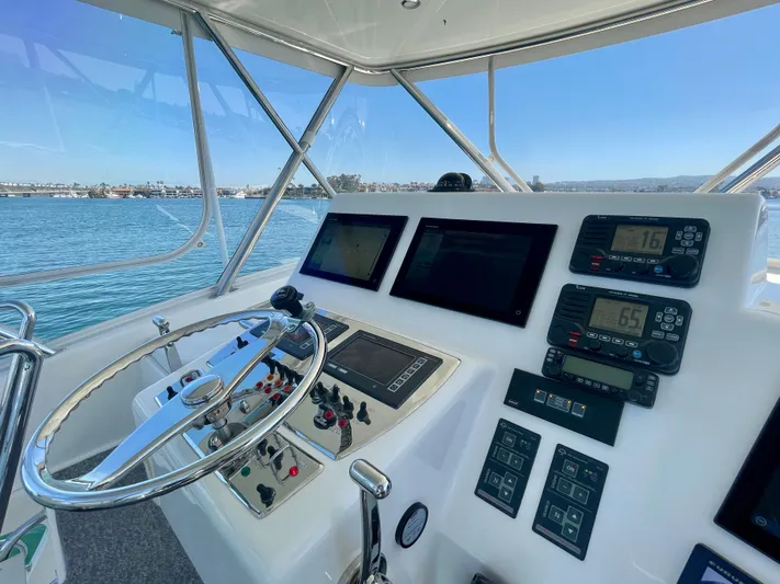 J-9 Yacht Photos Pics 