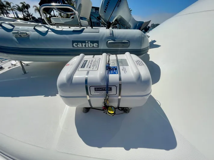 J-9 Yacht Photos Pics 