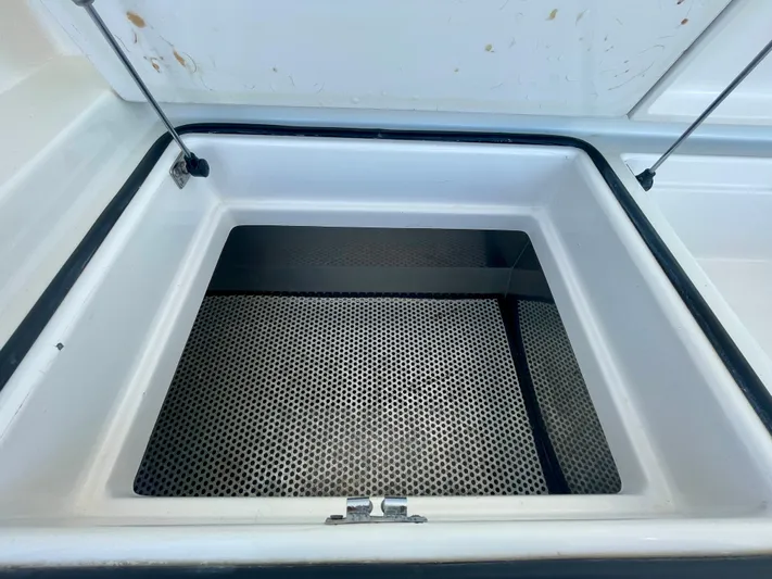 J-9 Yacht Photos Pics 