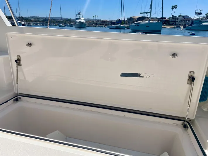 J-9 Yacht Photos Pics 