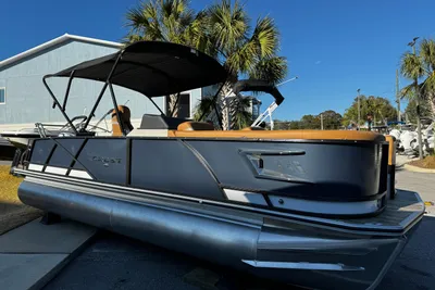 Crest Caribbean LX 230