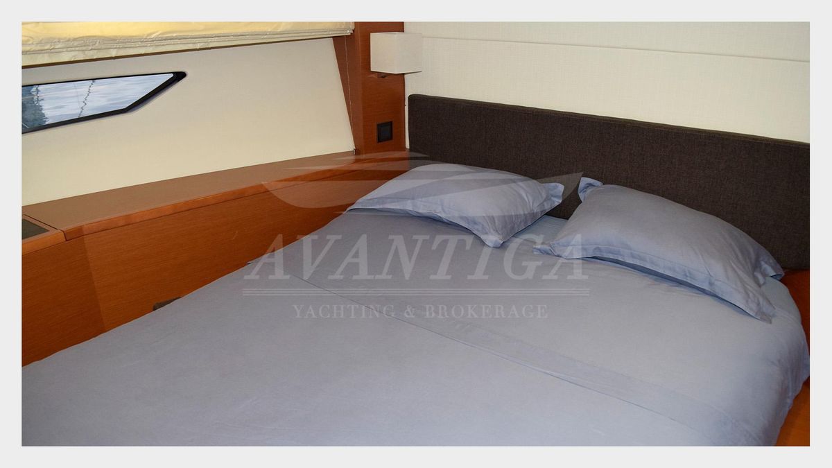 2012 Prestige 49 
