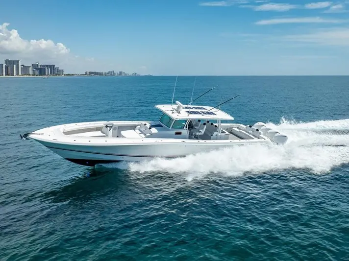 Dream Chaser Yacht Photos Pics 