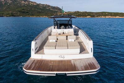 Yacht