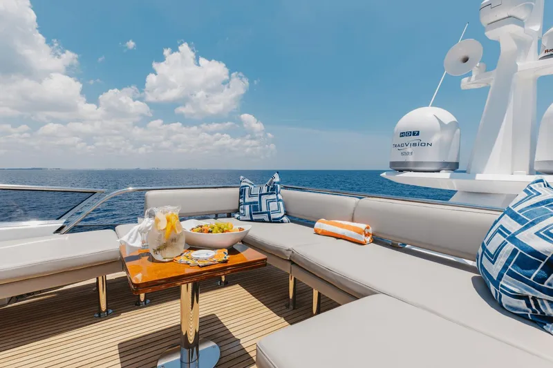 High Maintenance Yacht Photos Pics 