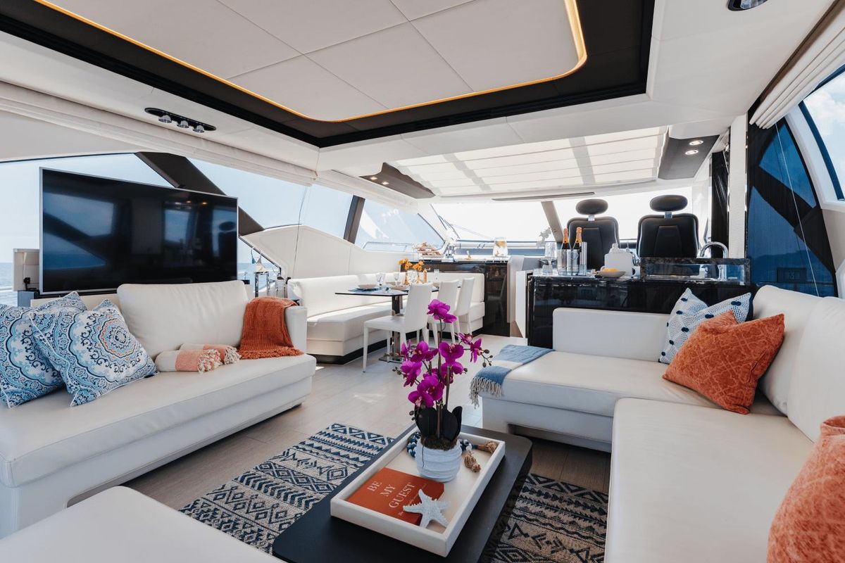 2019 Azimut 77 