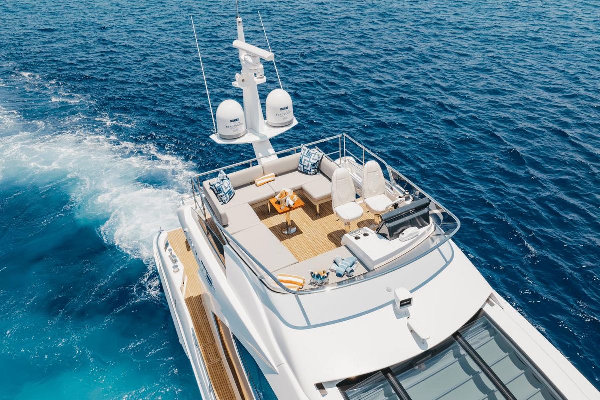 2019 Azimut 77 