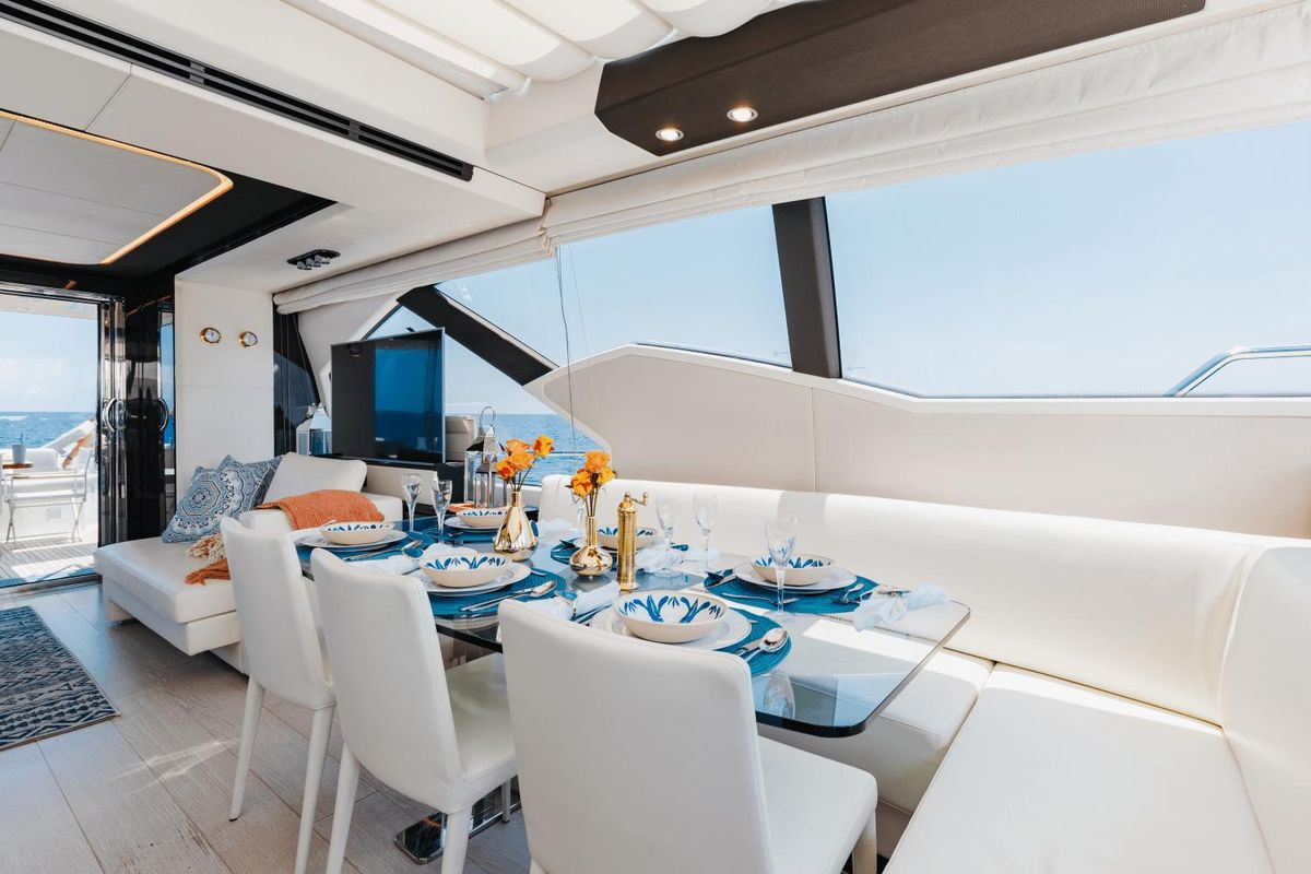2019 Azimut 77 