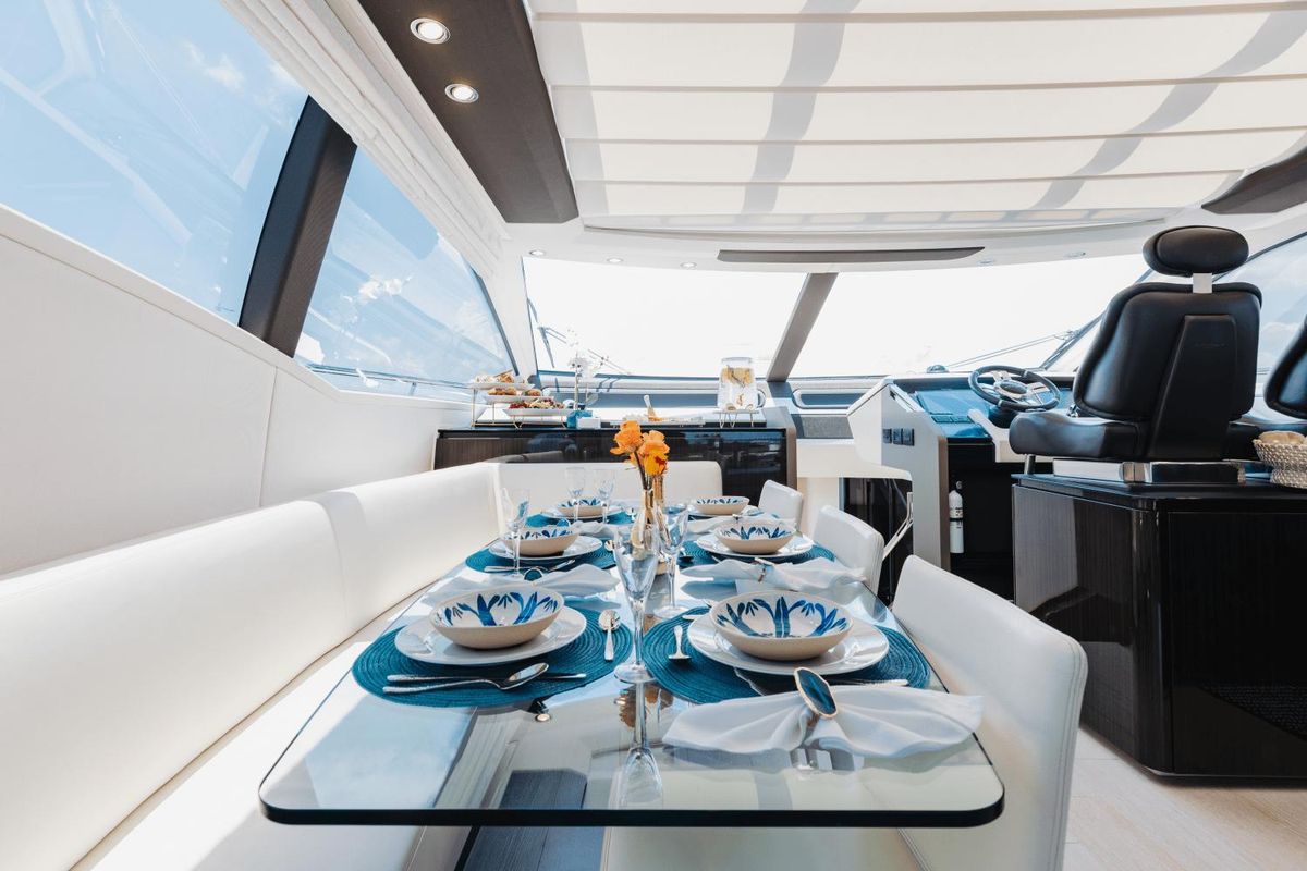 2019 Azimut 77 