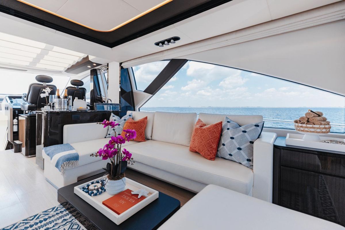 2019 Azimut 77 