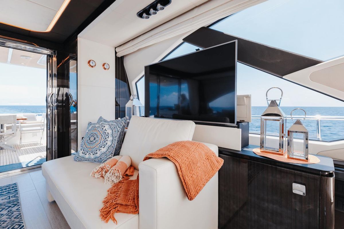 2019 Azimut 77 