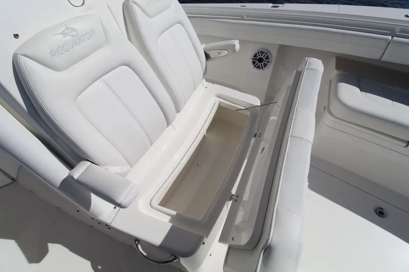 Blue Skin Yacht Photos Pics 