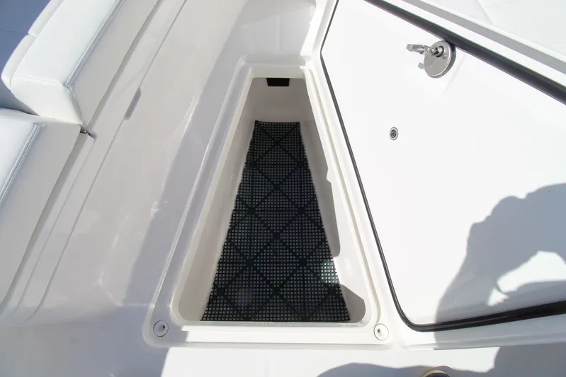 Blue Skin Yacht Photos Pics 