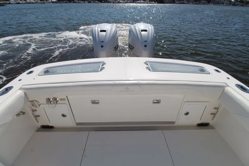 Blue Skin Yacht Photos Pics 