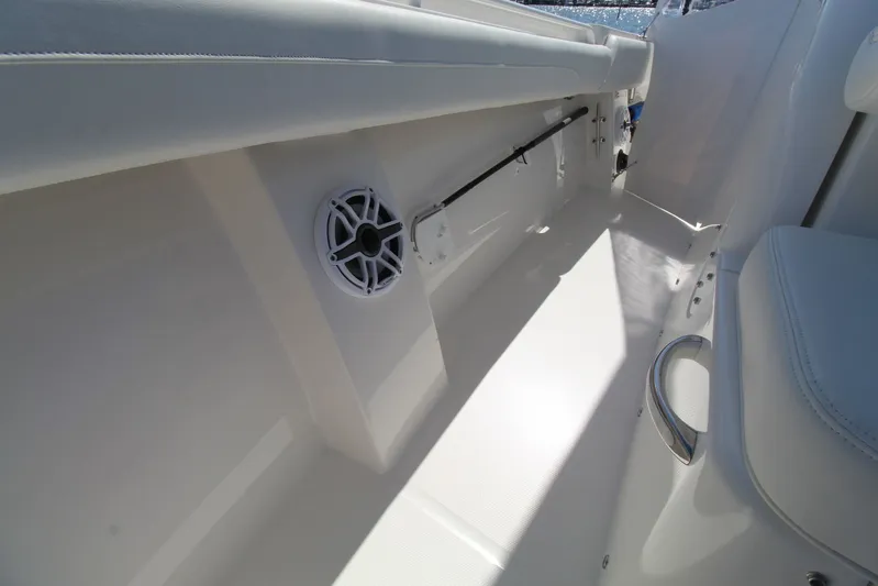 Blue Skin Yacht Photos Pics 