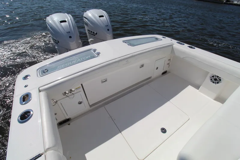 Blue Skin Yacht Photos Pics 